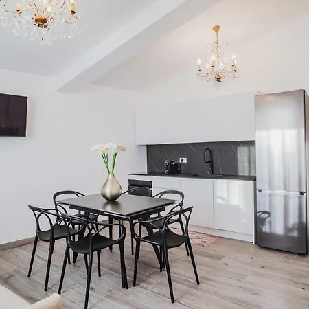 Horizonte Luxury تاورمينا