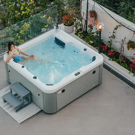 Horizonte Luxury تاورمينا