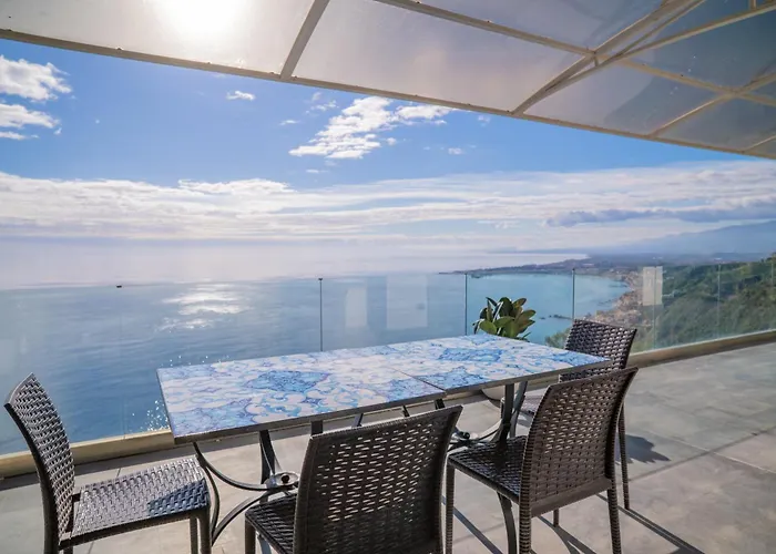 فيلة Horizonte Luxury تاورمينا