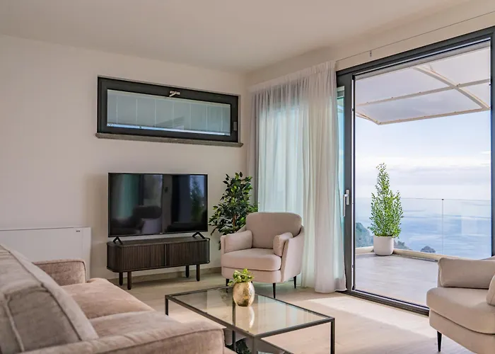 Horizonte Luxury فيلة تاورمينا