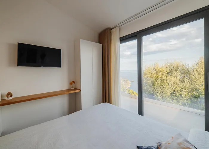 Horizonte Luxury فيلة تاورمينا